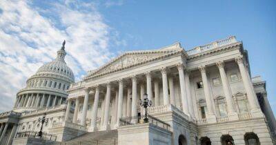 Палата представителей США проголосовала за ленд-лиз для Украины: что получит страна