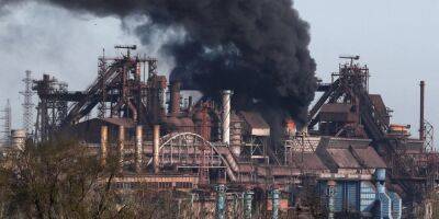 На заводе Азовсталь завалило операционную: заложниками стали более 500 человек, погиб военный — УП