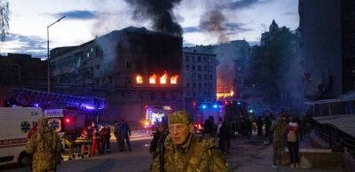 Ракетний удар по центральному району Києва 28 квітня: фото, відео