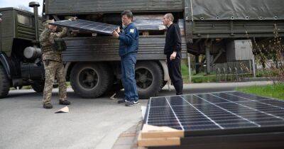 Не Starlink едиными: Илон Маск передал Украине солнечные панели Tesla Powerwall
