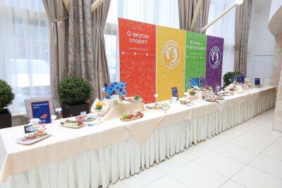 Дегустация продуктов-победителей народного конкурса «Чемпион вкуса-2021» в рамках форума «Беларусь мясная-2022»