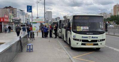 Киевлян призывают реже пользоваться личным авто и ездить общественным транспортом, — КГГА