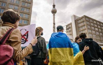 Украинским беженцам в Германии увеличат пособие