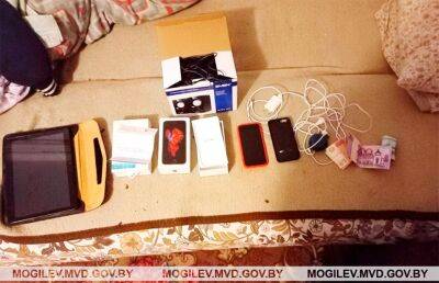 В Бобруйске школьник украл пожертвования из храма и купил на них себе планшет и телефон