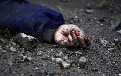 В Сети появились кадры убитых оккупантами жителей Киевщины. 18+