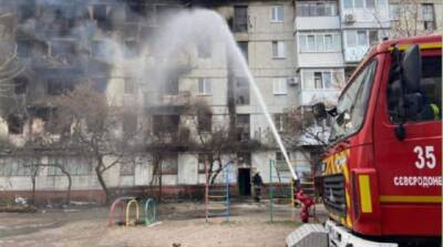 В Северодонецке россияне третий раз за неделю обстреляли один и тот же жилой дом