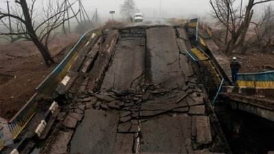 В Украине из-за боевых действий разрушены 23 тысячи километров дорог