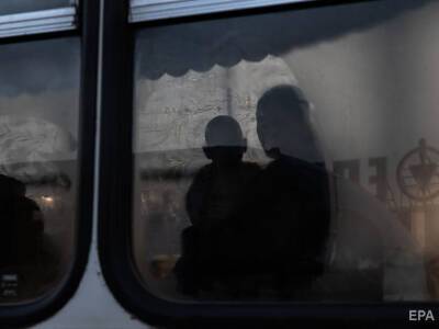 Вторые сутки автобусы из Бердянска не могут доехать до Запорожья: оккупанты не хотят выпускать мужчин – советник мэра Мариуполя