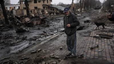 "Резня" и "геноцид" в Буче: Минобороны РФ назвало опубликованные кадры постановочными