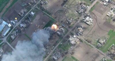 Горело очень красиво: украинские защитники уничтожили склад боеприпасов оккупантов прямо на "крыльце" села
