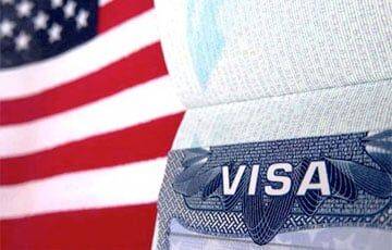 Bloomberg: США могут упростить получение виз высокообразованным россиянам