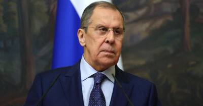 Украина и РФ обсуждают снятие санкций и "институт гарантов безопасности", — Лавров