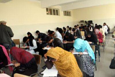 Афганские студенты раскритиковали решение талибов о раздельном обучении