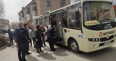 Мирные жители должны выехать из Донецкой области, — глава ДонОГА