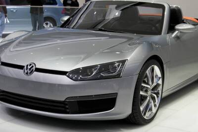 Volkswagen может запустить производство в РФ не раньше лета текущего года