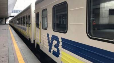В результате обстрелов повреждена железная дорога в Краматорске: эвакуационные поезда курсируют с опозданием