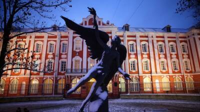 Власти России сократят расходы на науку и культуру на 18 млрд рублей