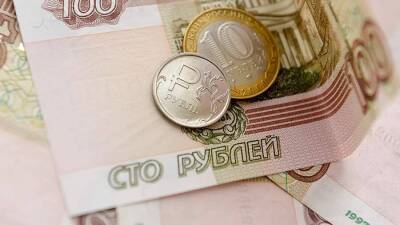 Власти Евросоюза признали устойчивость российского рубля к санкциям