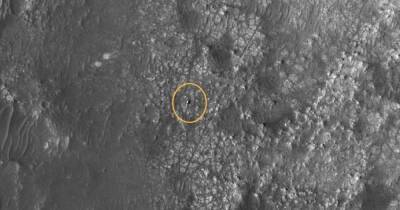 Аппарат NASA запечатлел два рукотворных объекта на поверхности Марса (фото)
