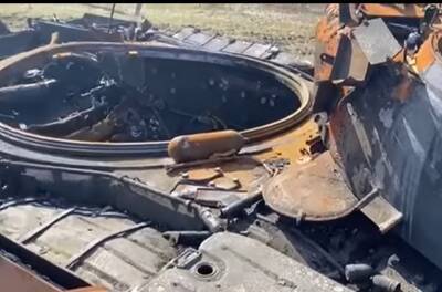 Селяне обезвредили два танка оккупантов на Сумщине: "Один только что с завода"