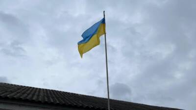Пограничники вернули украинский флаг еще в два отдела, поврежденные оккупантами