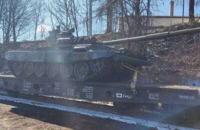 Танки и БМП уже на подходе к Украине: из ЕС к нам едет тяжелое вооружение - фото