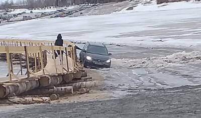 На ледовой переправе через реку Иртыш остановили 66-летнего пьяного водителя