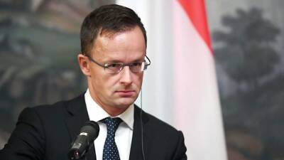 Венгрия рассматривает вопрос об оплате газа из России в рублях