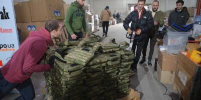 Международный штаб во Львове получил 75 тонн ценного груза, который отправят в другие области и на передовую