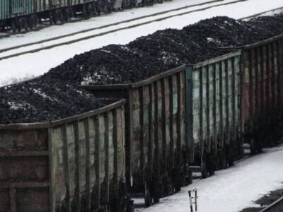 Великобритания планирует до конца года «положить конец» импорту угля и нефти из России