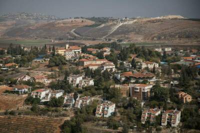 Троих израильских арабов обвиняют в контрабанде оружия из Ливана и продаже палестинцу, связанному с ХАМАС