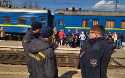 Из Донецкой и Луганской областей отправятся четрые эвакуацинных поезда