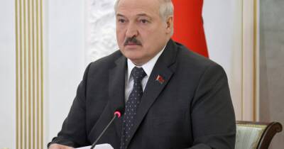 Лукашенко и война. Как громко и смешно потребовать, чтобы тебя послали?