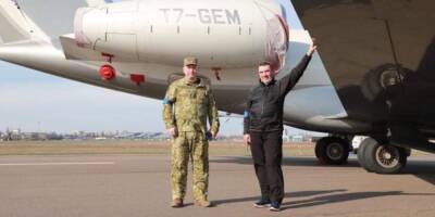 Самолет Медведчука теперь служит Украине — Данилов