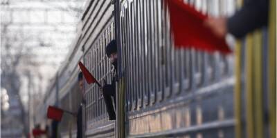 Пассажиры не пострадали. Эвакуационные поезда с Донбасса возобновили движение после авиаудара