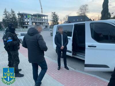 Во Львовской области и.о. мэра продавал иностранную гуманитарную помощь – прокуратура