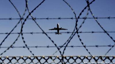 В немецком аэропорту задержан грузовой самолет, связанный с РФ