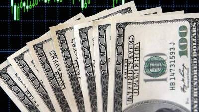 Экономист заявил о подрыве монополии доллара криптовалютами