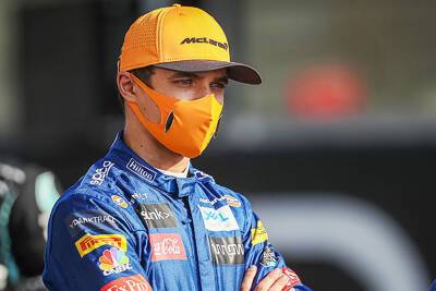 Гонщик "Макларена" Норрис стал лучшим в третьей практике Гран-при Австралии