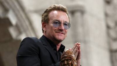 U2, сын Джона Леннона, Билли Айлиш записали песни в поддержку Украины