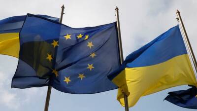 ЕС возобновляет дипломатическое присутствие в Киеве