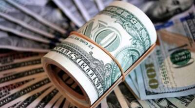 НБУ будет держать курс доллара на одном уровне до конца военного положения
