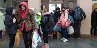 Из двух городов Харьковской области эвакуировались почти 20 тысяч человек