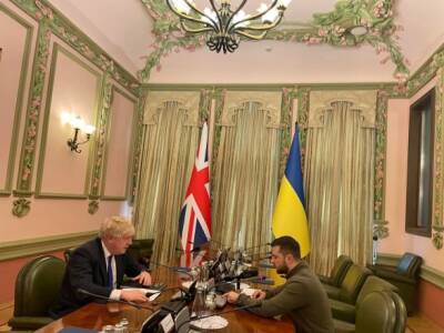 Британский премьер Борис Джонсон прибыл в Киев. Сейчас у него встреча «тет-а-тет» с Зеленским
