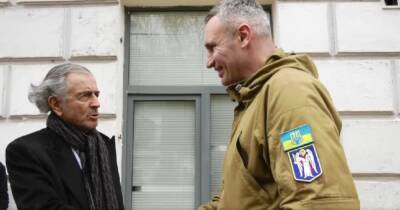 Кличко: в Киев прибыл известный французский журналист Леви, чтобы снять фильм о войне и несокрушимости украинцев
