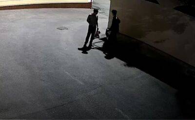 В Ташкенте задержали двух молодых людей, наносивших наркограффити на стены. Видео