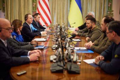 В Киев прибыла представительница Конгресса США Нэнси Пэлоси (ФОТО)