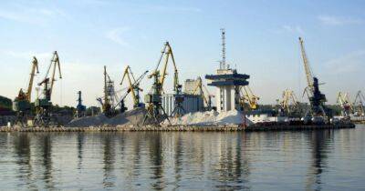 Украина закрыла порты в Азовском и Черном морях (список)