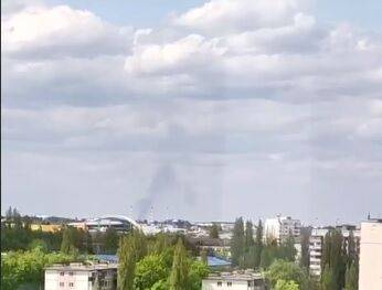 В Белгороде снова "хлопки". В небо поднялся столб дыма