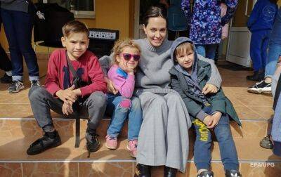 В МИД РФ говорят, что Джоли "позвали" в Украину специально